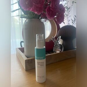 Please share Rapid Calming Gel for After sun, post beauty procedure recovery.m